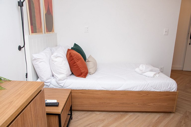 One House Santa Casa Sixteen