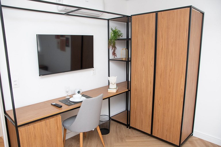 One House Santa Casa Eight