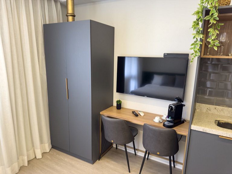 Atmos Brooklin Eight