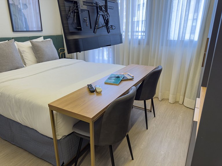 Atmos Brooklin Eleven