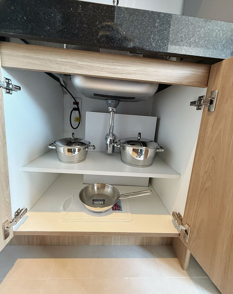 Domingos Vila Mariana Seventeen