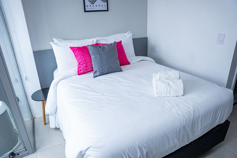 On Paulista Paraíso Eight