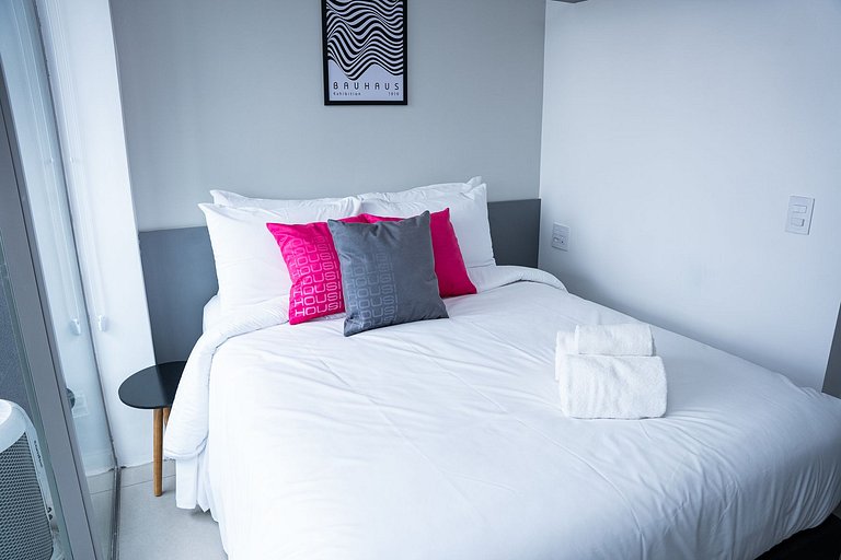 On Paulista Paraíso Six