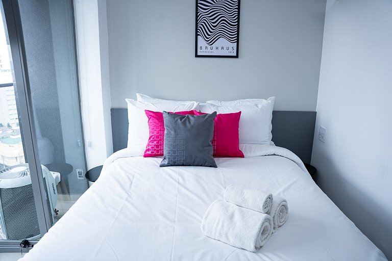 On Paulista Paraíso Six