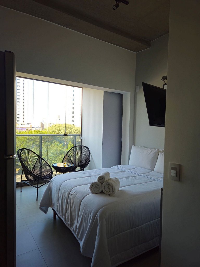 ON 405 | Resort urbano na Paulista, metrô à porta