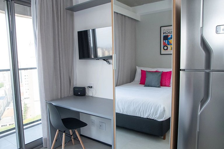 On Paulista Paraíso Three