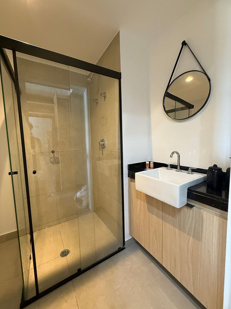 Maracatins 303A | Moderno no Shopping Ibirapuera