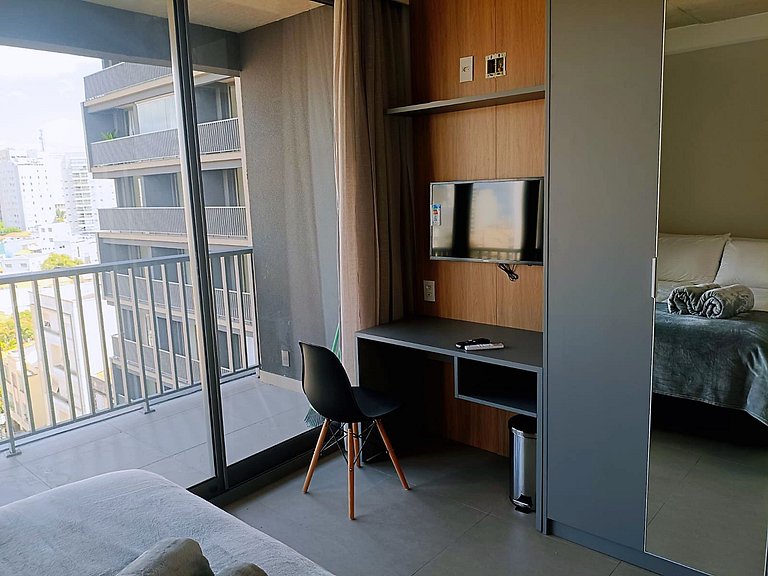 Domingos Vila Mariana Three