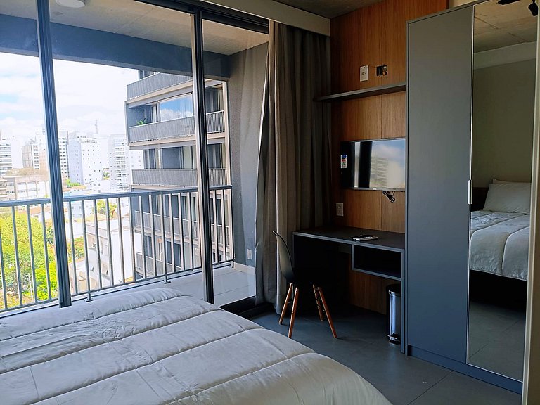 Domingos Vila Mariana Three