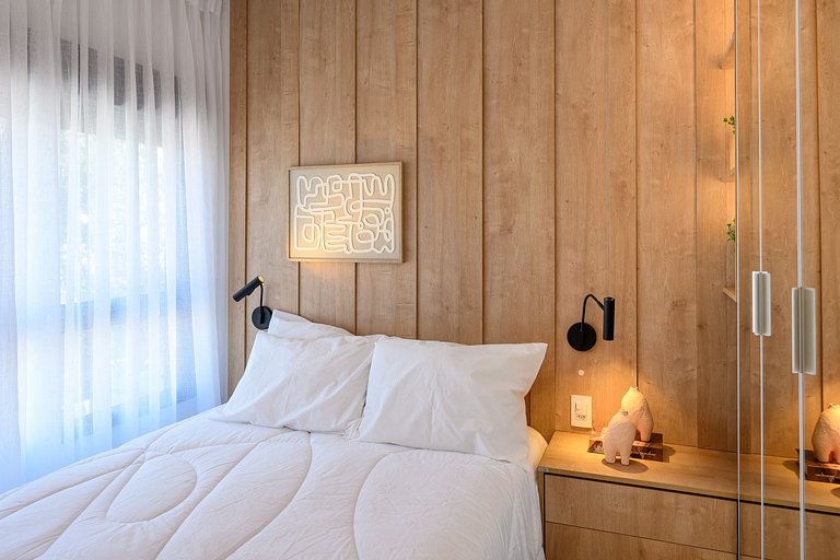 Gabriel Boutique One