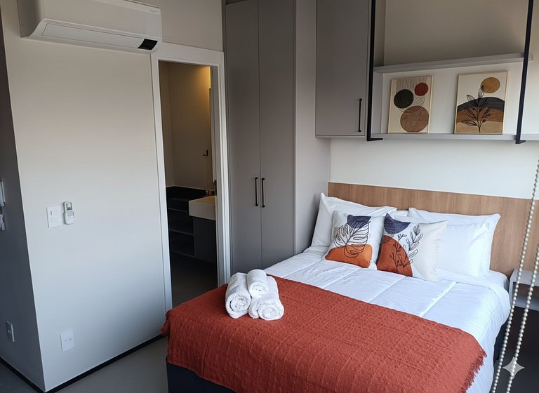 Domingos Vila Mariana Nine