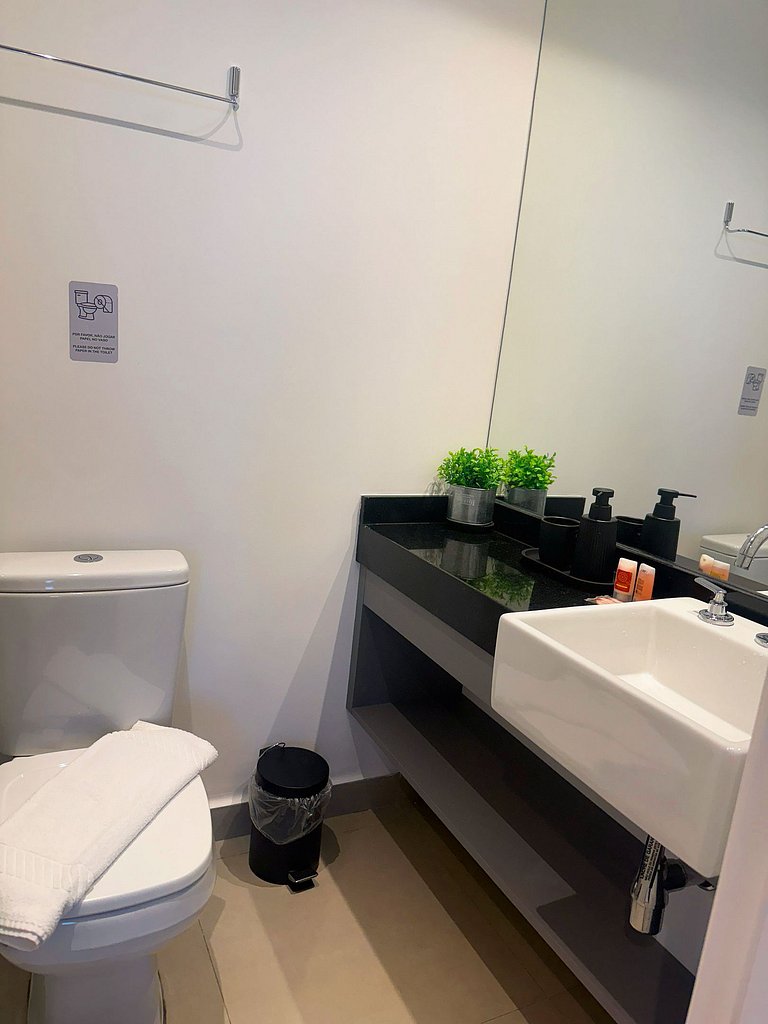 Domingos Vila Mariana Thirteen