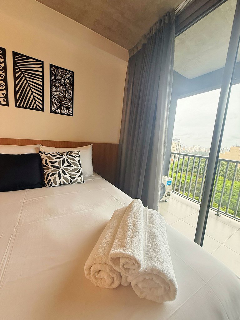 Domingos Vila Mariana Sixteen