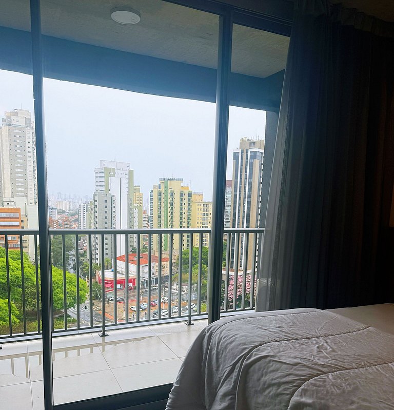 Domingos Vila Mariana Sixteen