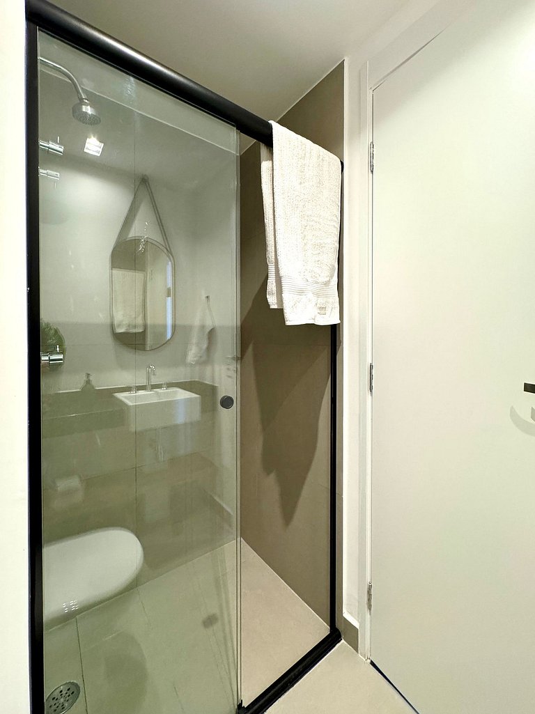 Domingos Vila Mariana Six