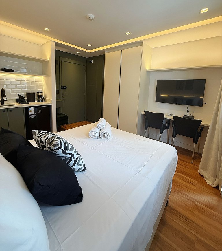 Atmos Brooklin Seven