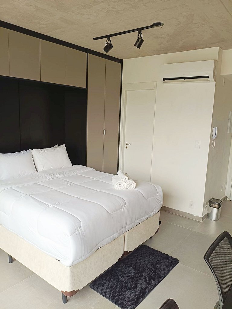 Domingos Vila Mariana Nine