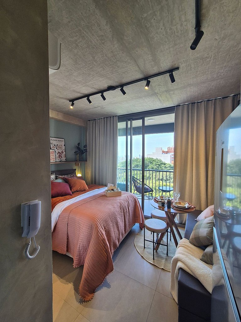 Domingos Vila Mariana Sixteen