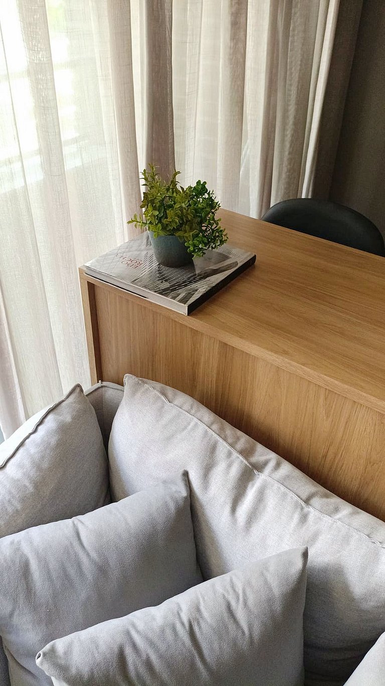 Gabriel Boutique Four