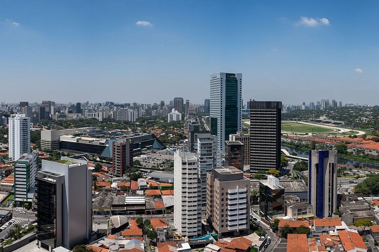 Summit Pinheiros by Bstay