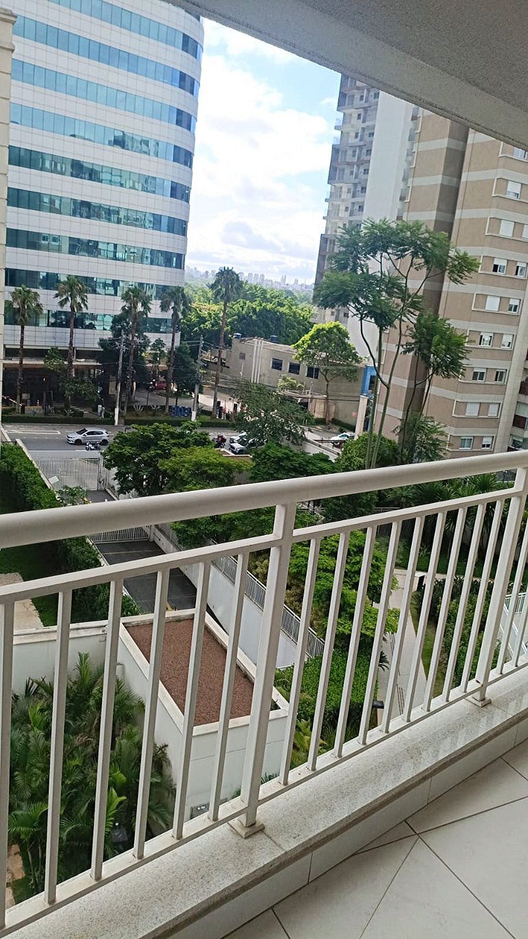 Summit 403 | Piscina, tenis y metro en Faria Lima