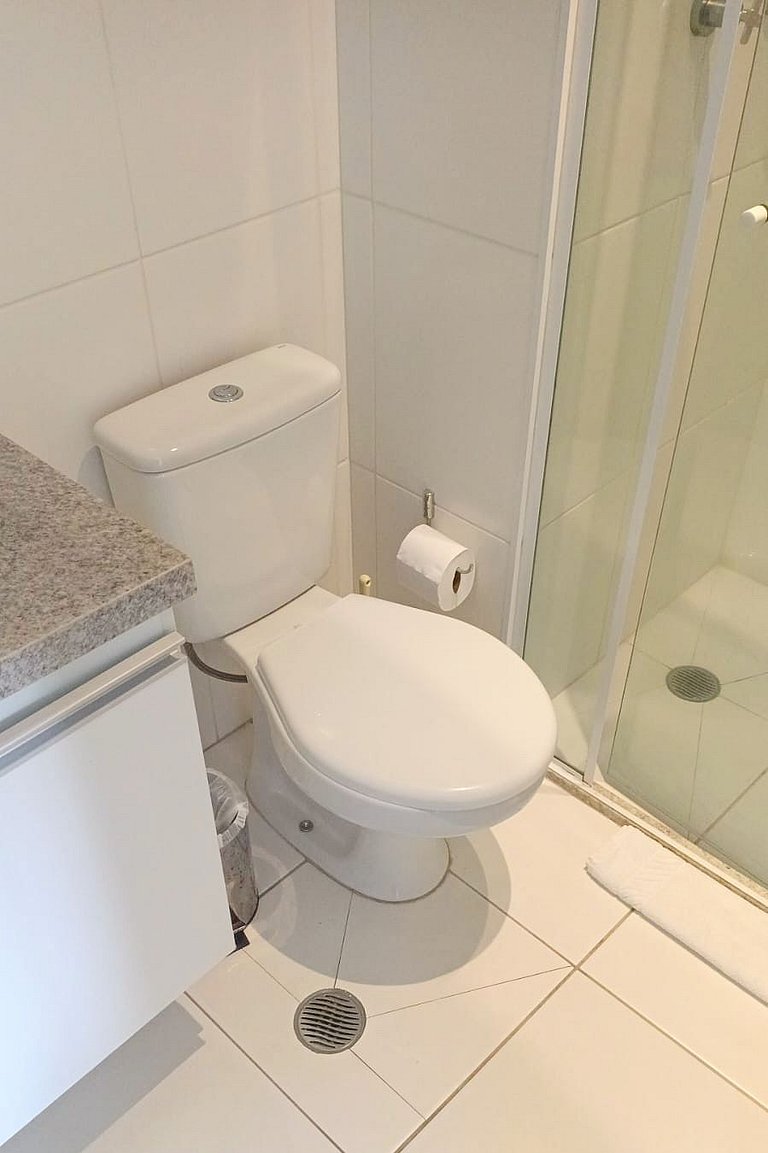 Summit 407 | Piscina, tênis e metrô na Faria Lima
