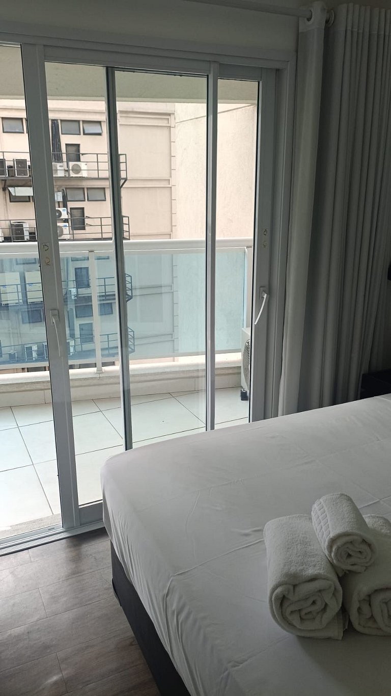 Summit 505 | Piscina, tenis y metro en Faria Lima
