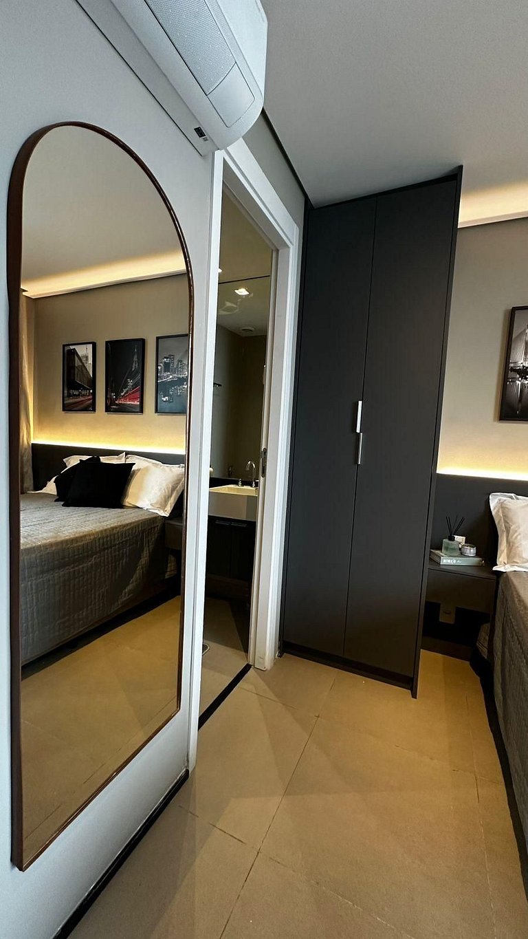 Domingos Vila Mariana Eighteen