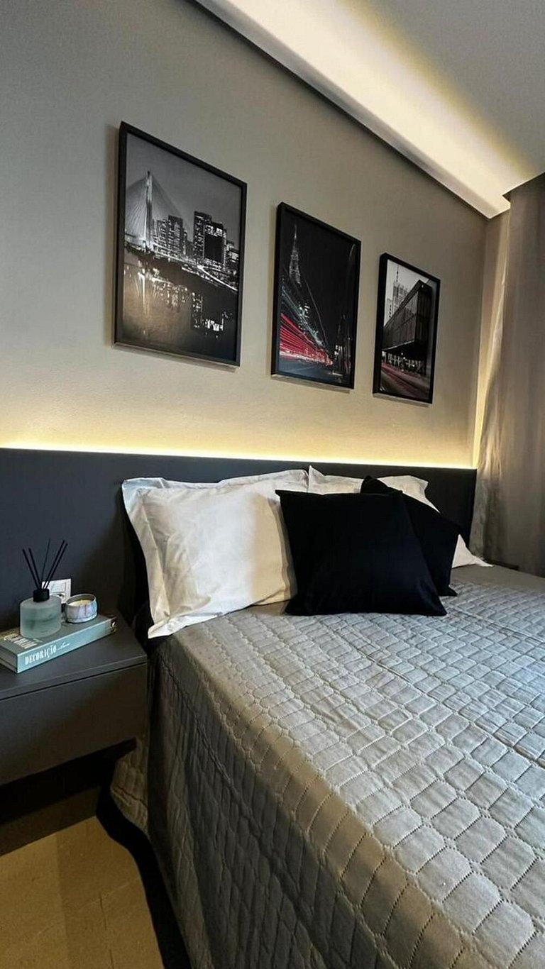 Domingos Vila Mariana Eighteen