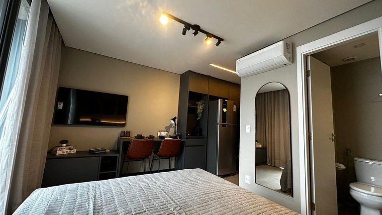 Domingos Vila Mariana Eighteen