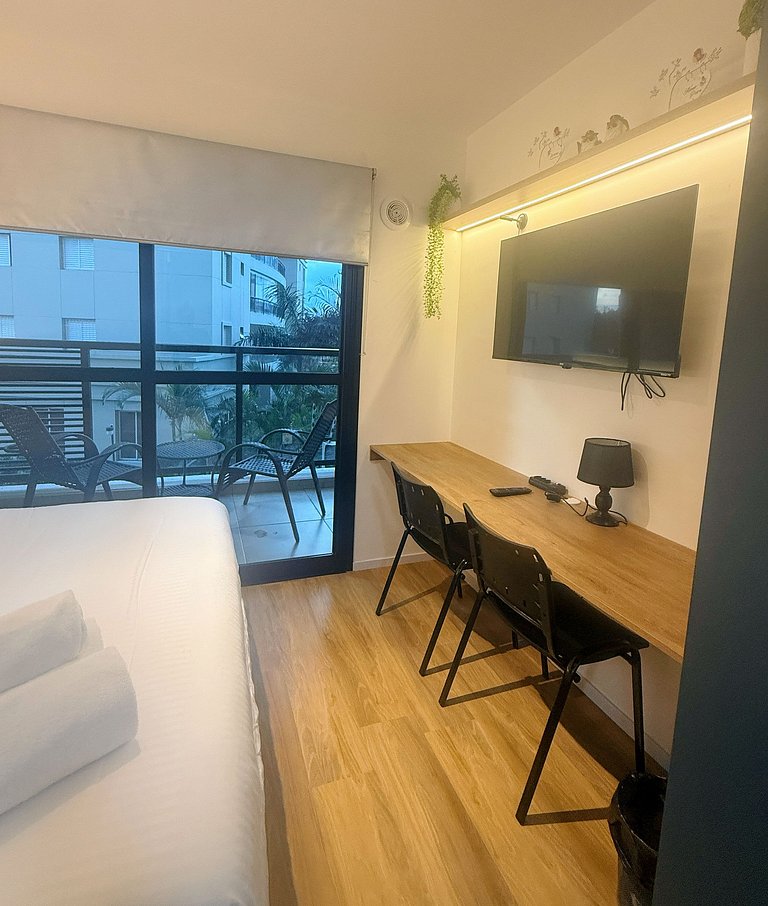 WL Living Bstay Four