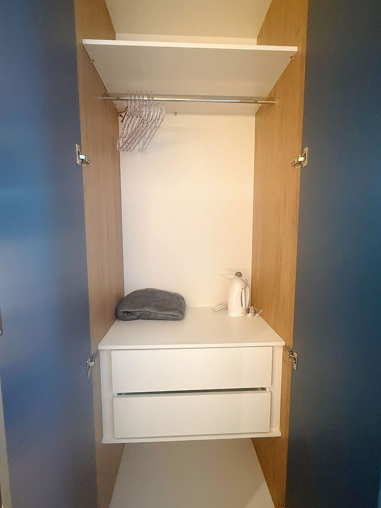 WL Living Bstay Four
