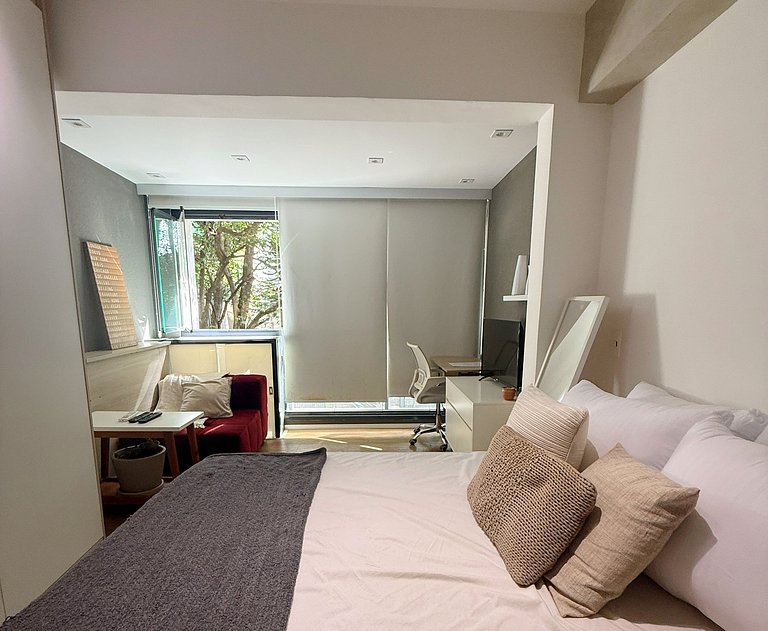 Hub Vila Madalena Four