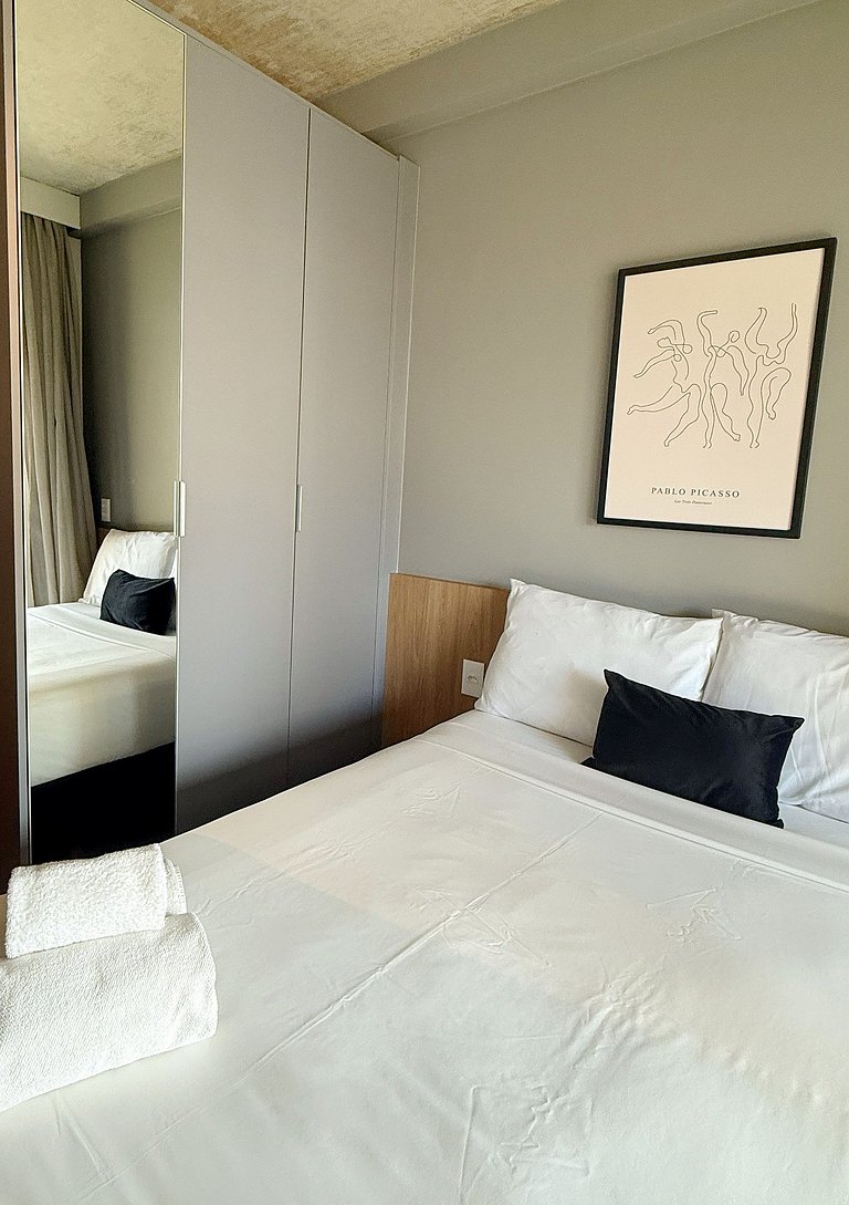 Vila Madalena Living Five