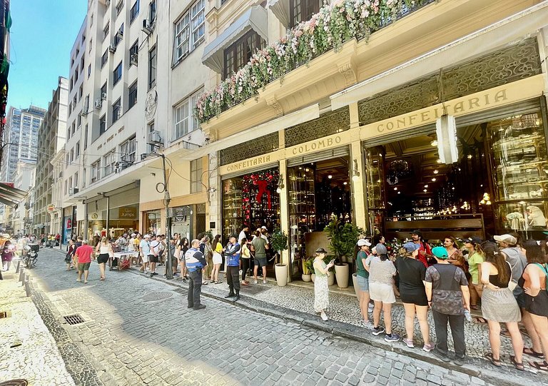 Dias Downtown Five