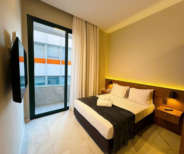Dias Downtown One