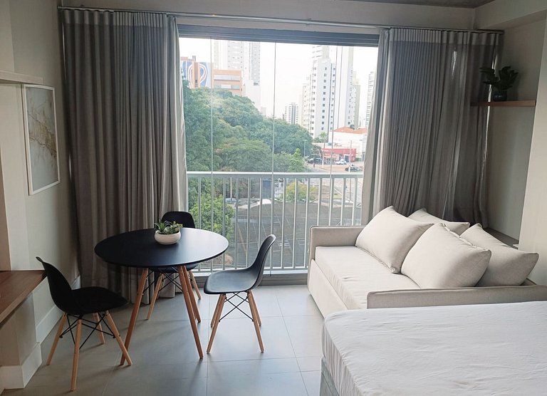 Domingos Vila Mariana Six