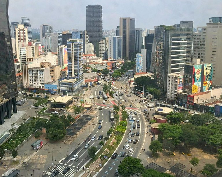 Houx Faria Lima by Bstay