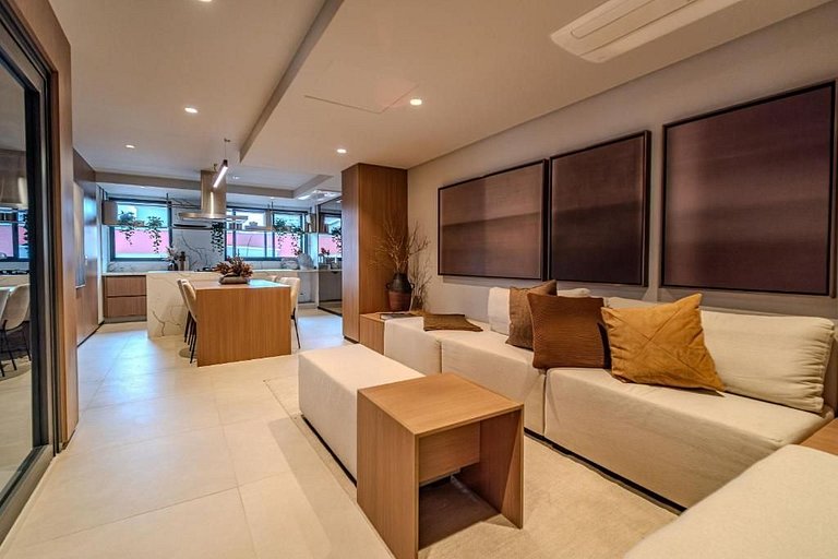 Gabriel Boutique Four