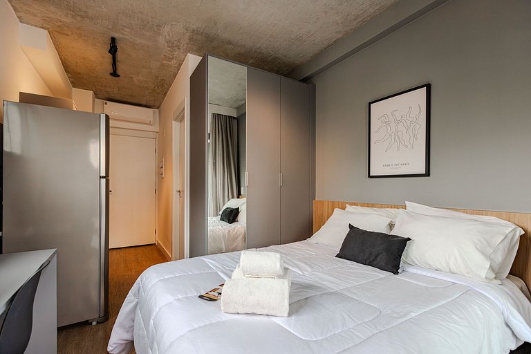 Vila Madalena Living Five