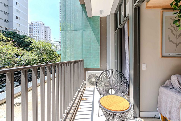 Versa Brooklin 1005 | Duplex, Subway + Consulate