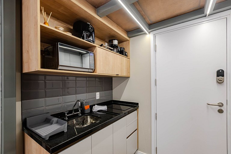 Versa Brooklin 1005 | Duplex, Subway + Consulate