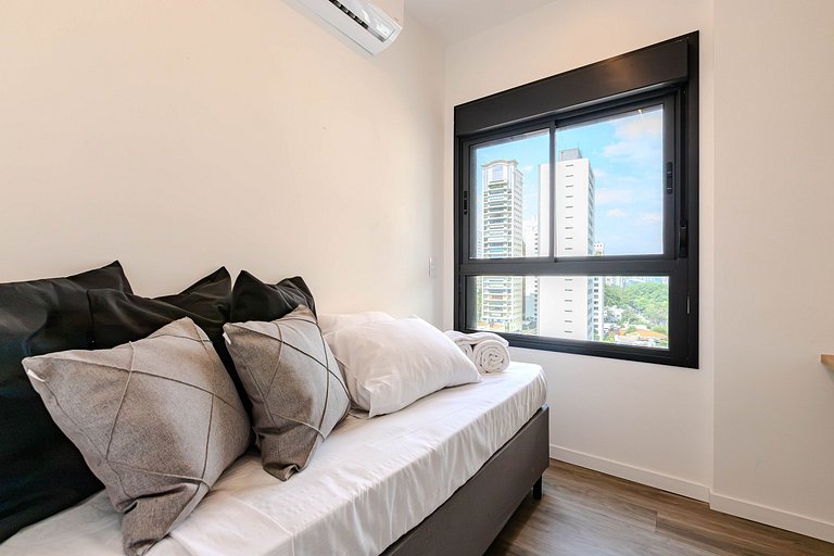 Gabriel Bstay 114 | Design perto da Oscar Freire