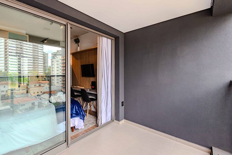 On Vila Madalena 1009 | Mobilidade e boemia
