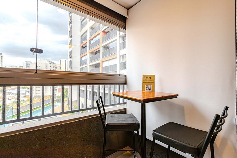 Bstay 310 | Charm & Comfort near Nubank Park