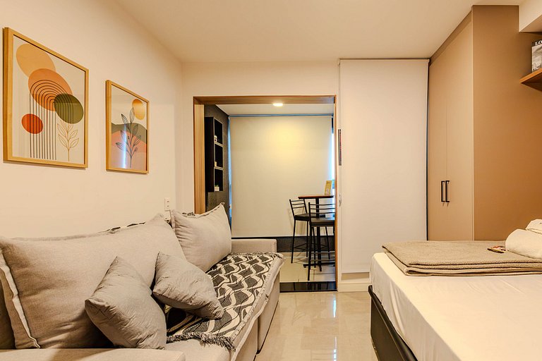 Bstay 310 | Charm & Comfort near Nubank Park
