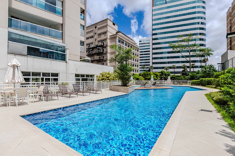 Summit 203 | Piscina, tênis e metrô na Faria Lima