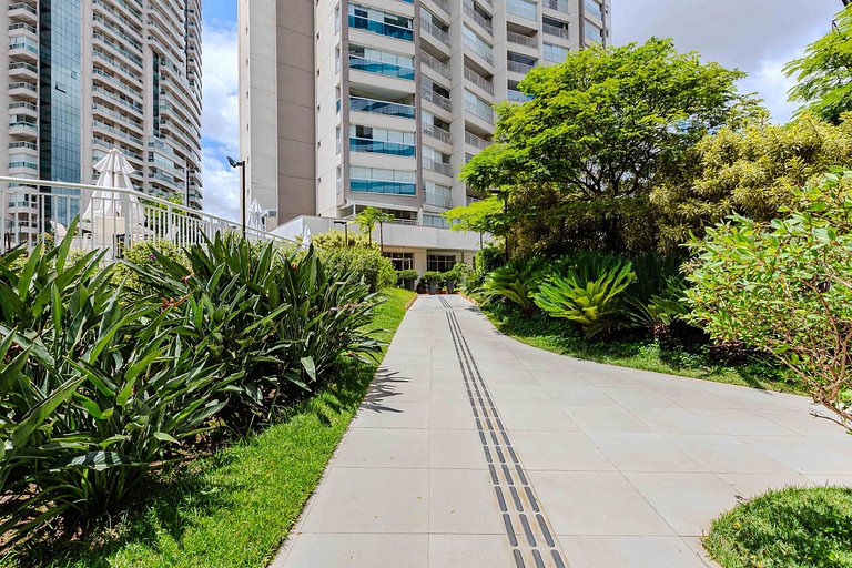 Summit 505 | Piscina, tênis e metrô na Faria Lima